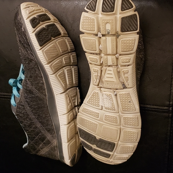 Skechers Memory foam sneakers sz 8.5 - Picture 6 of 8